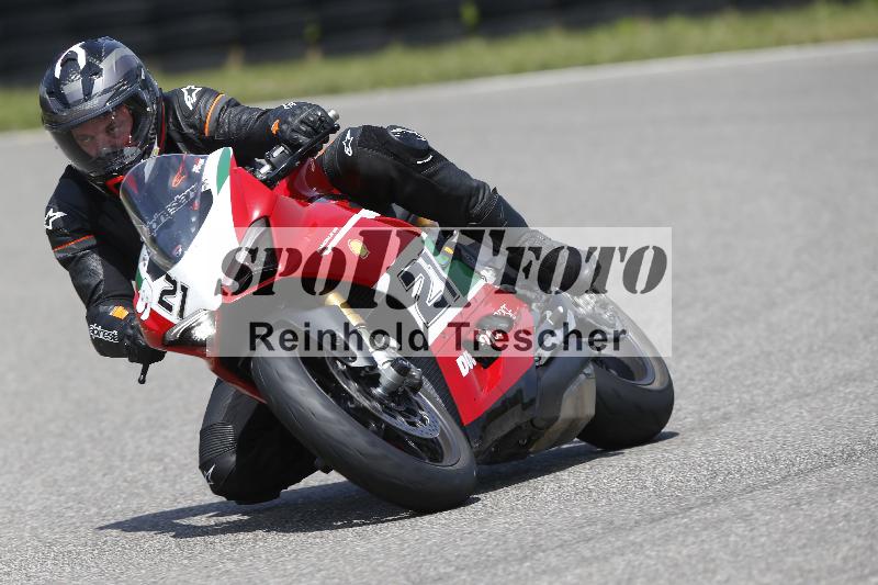 /27 12.06.2025 Ducati Schweiz Trackday Warmup  ADR/gelb-jeaune/9